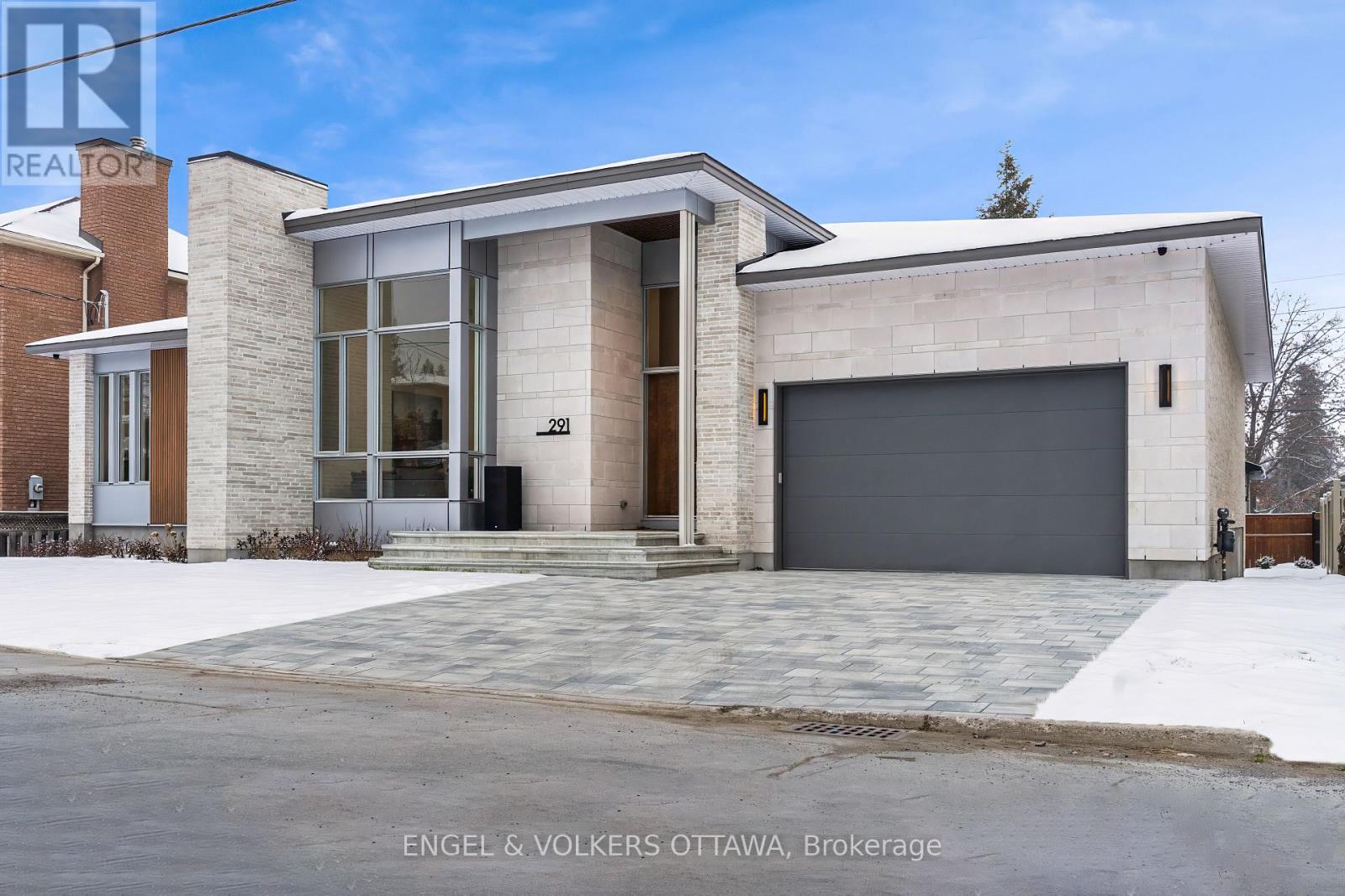 291 Billings Avenue, Ottawa, Ontario  K1H 5L2 - Photo 2 - X12692120