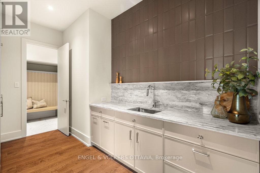 291 Billings Avenue, Ottawa, Ontario  K1H 5L2 - Photo 22 - X12692120