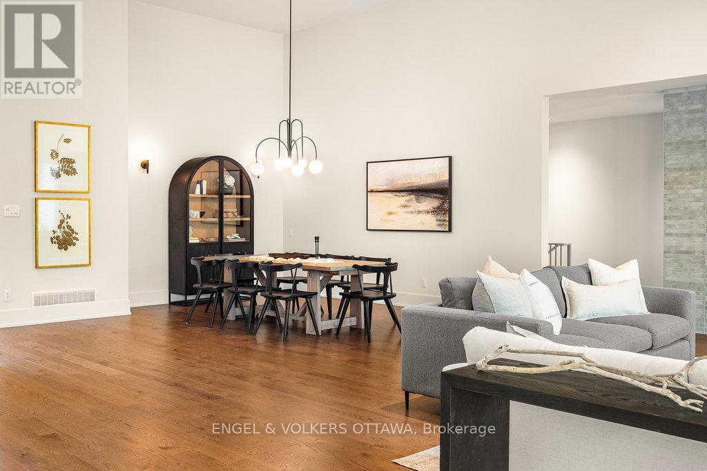 291 Billings Avenue, Ottawa, Ontario  K1H 5L2 - Photo 9 - X12692120