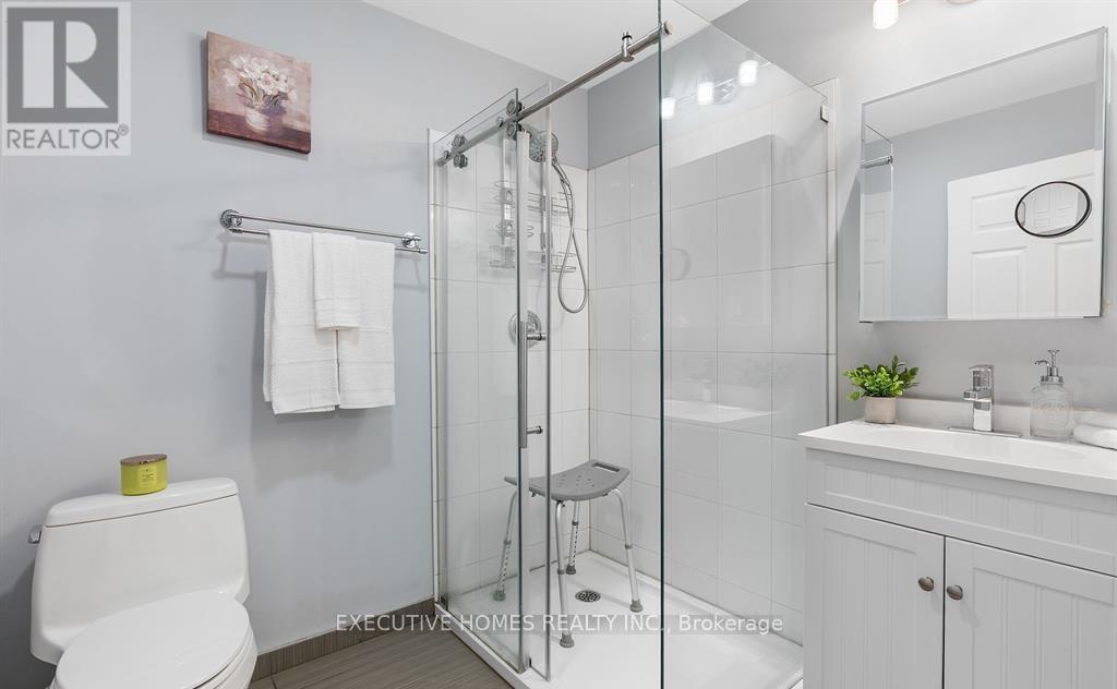 582 Upper James Street, Hamilton, Ontario  L9C 2Y6 - Photo 7 - X12678636