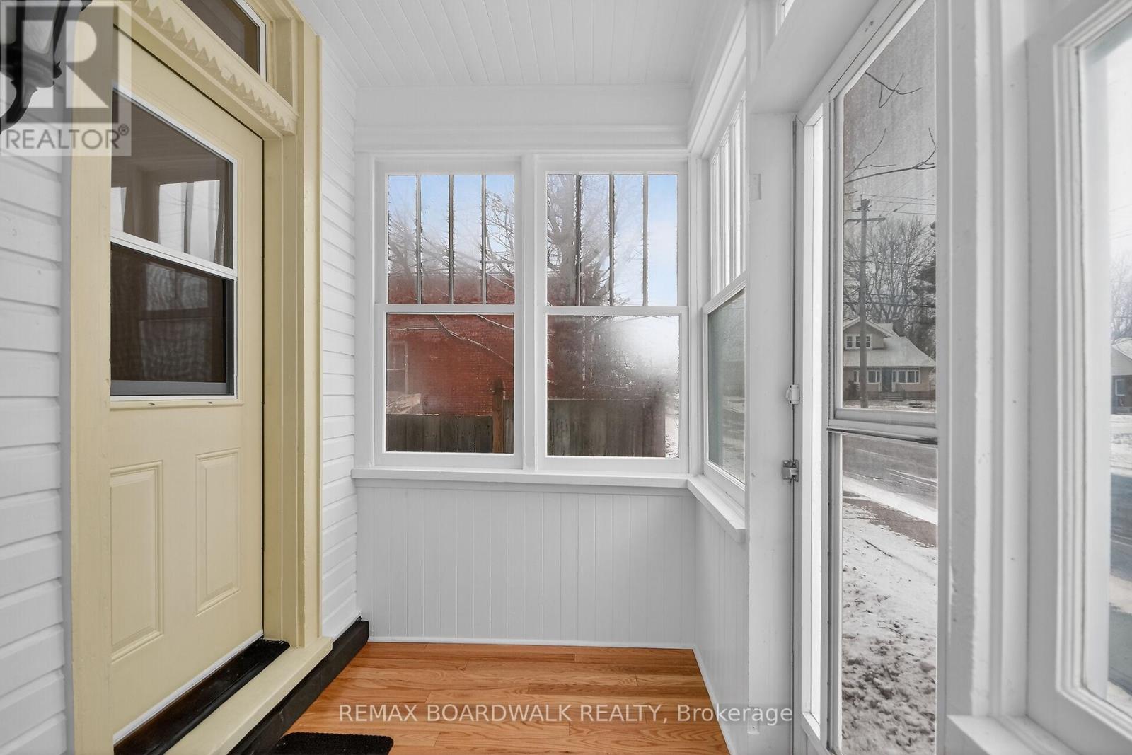 11 Alfred Street, Smiths Falls, Ontario  K7A 4H6 - Photo 4 - X12648744