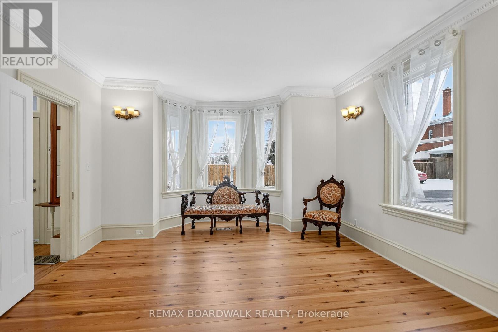 11 Alfred Street, Smiths Falls, Ontario  K7A 4H6 - Photo 6 - X12648744