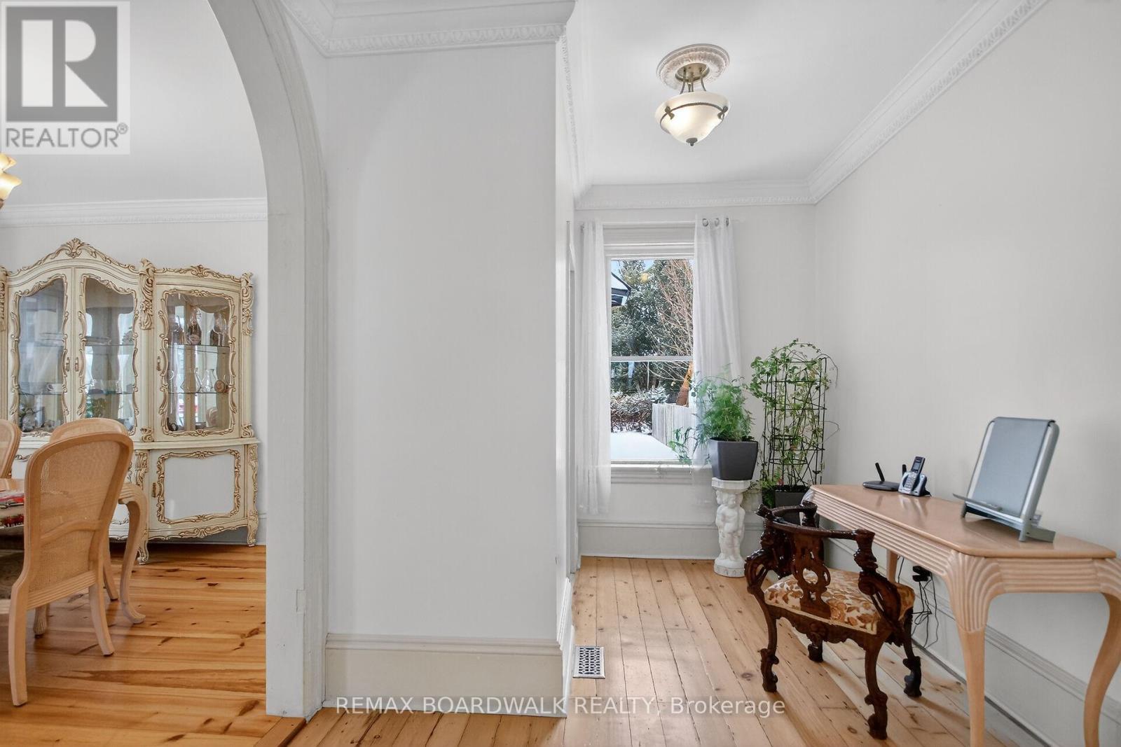 11 Alfred Street, Smiths Falls, Ontario  K7A 4H6 - Photo 8 - X12648744