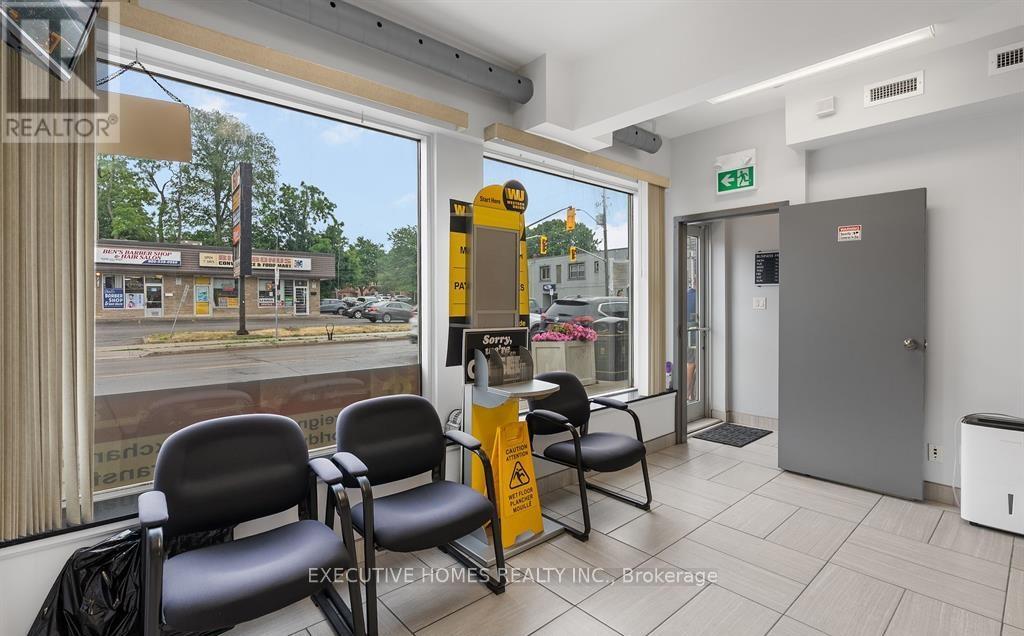 582 Upper James Street, Hamilton, Ontario  L9C 2Y6 - Photo 16 - X12678636