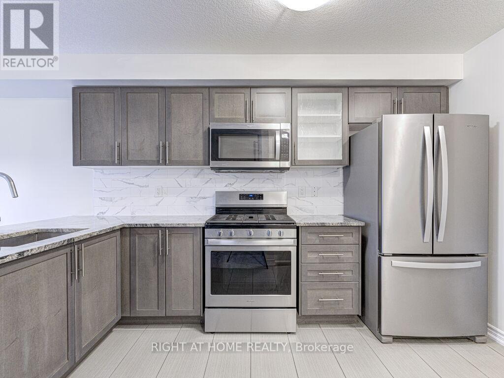 121 Scarletwood Street, Hamilton, Ontario  L8J 0K8 - Photo 9 - X12688118