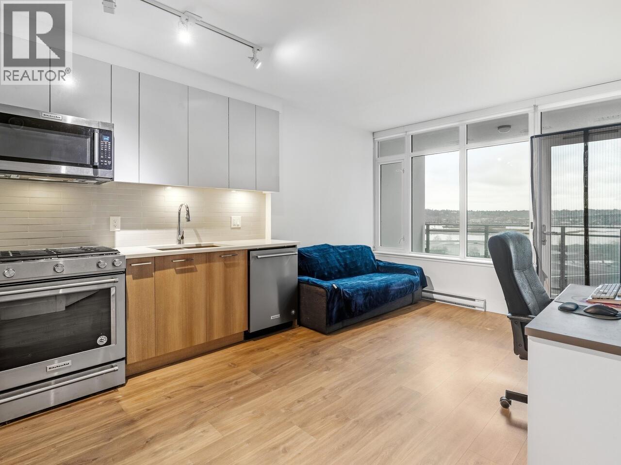 501 258 Nelson's Court, New Westminster, British Columbia  V3L 0J9 - Photo 3 - R3078945