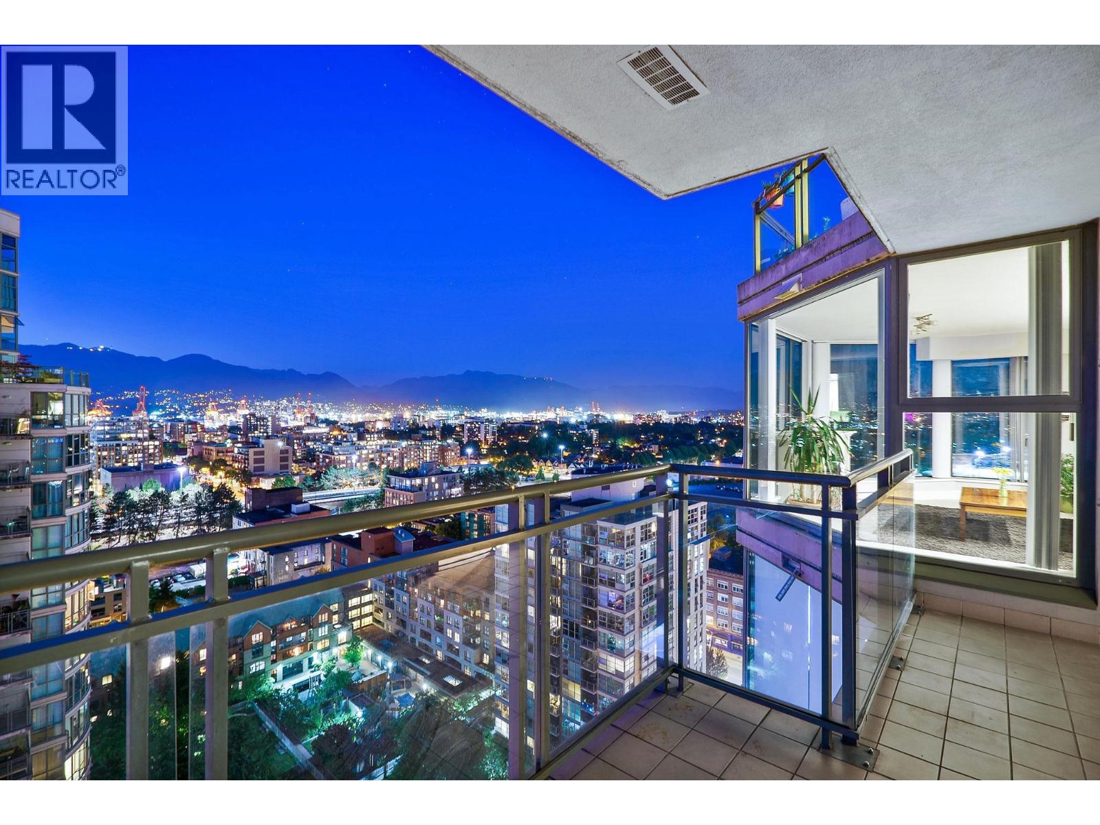 2001 1128 Quebec Street, Vancouver, British Columbia  V6A 4E1 - Photo 7 - R3078953