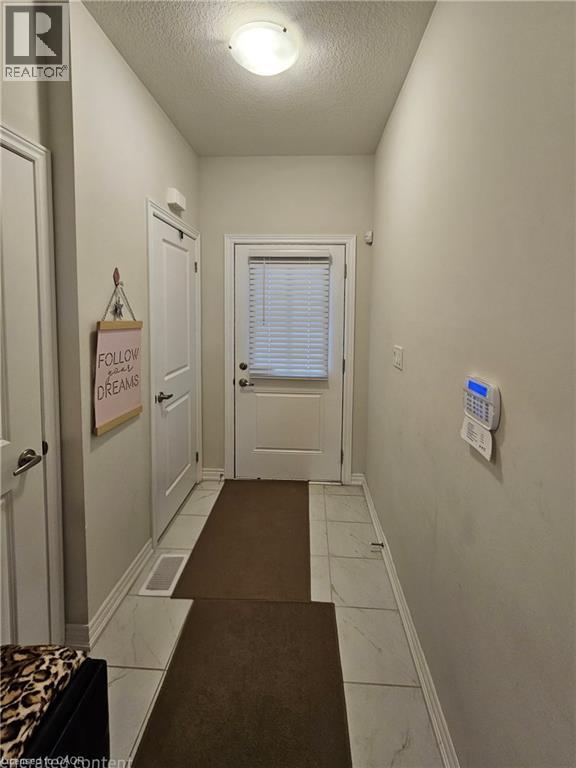 9 Mia Drive, Hamilton, Ontario  L9B 0K1 - Photo 3 - 40797955