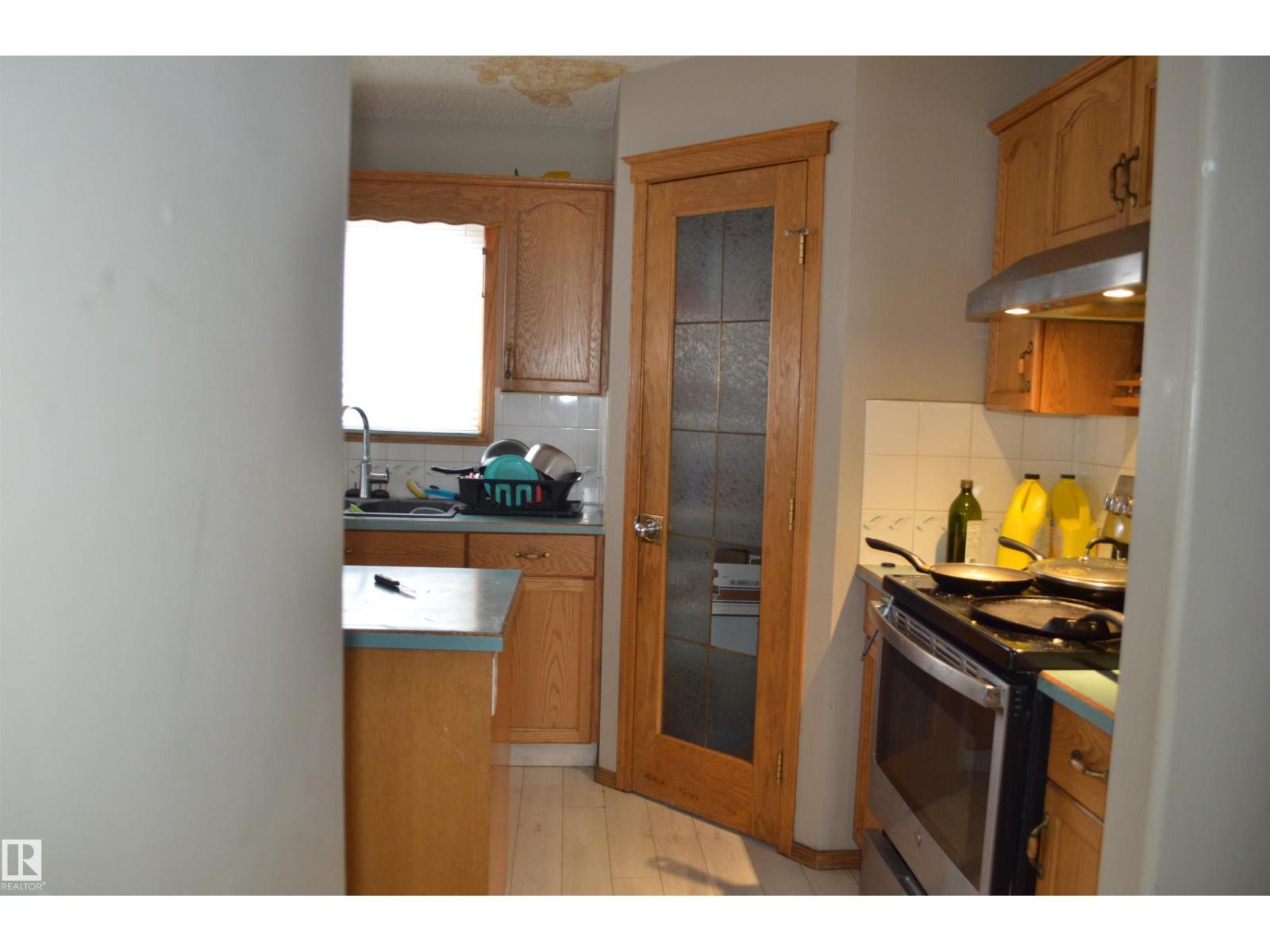 11511 9 Av Nw, Edmonton, Alberta  T6J 6T9 - Photo 3 - E4469893