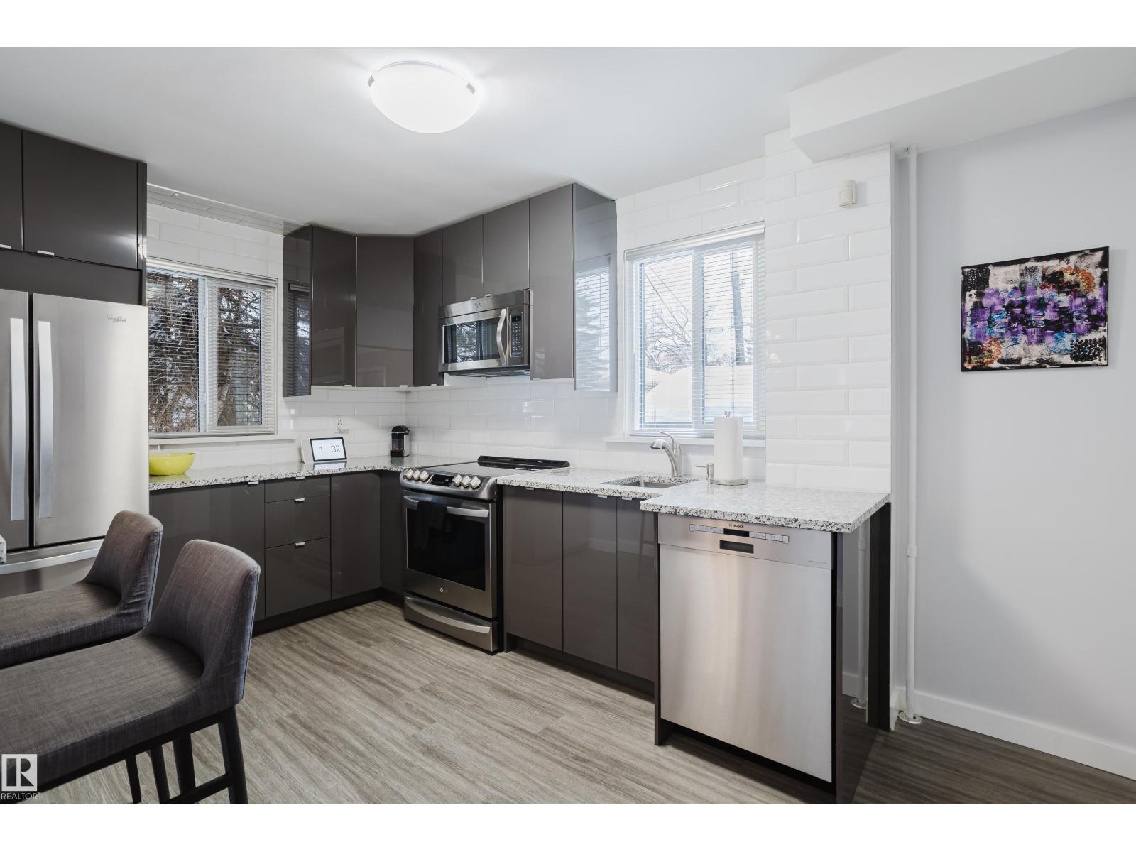 11708 130 St Nw, Edmonton, Alberta  T5J 1A1 - Photo 10 - E4469895