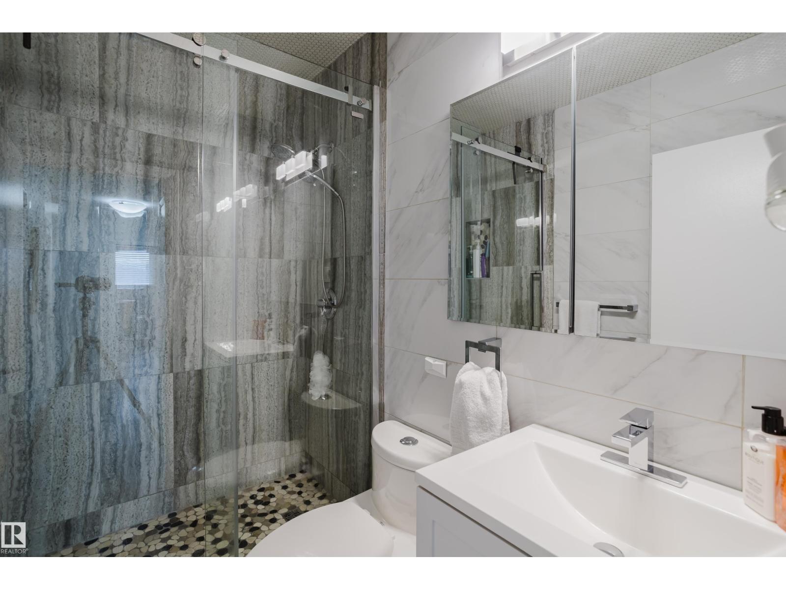 11708 130 St Nw, Edmonton, Alberta  T5J 1A1 - Photo 14 - E4469895