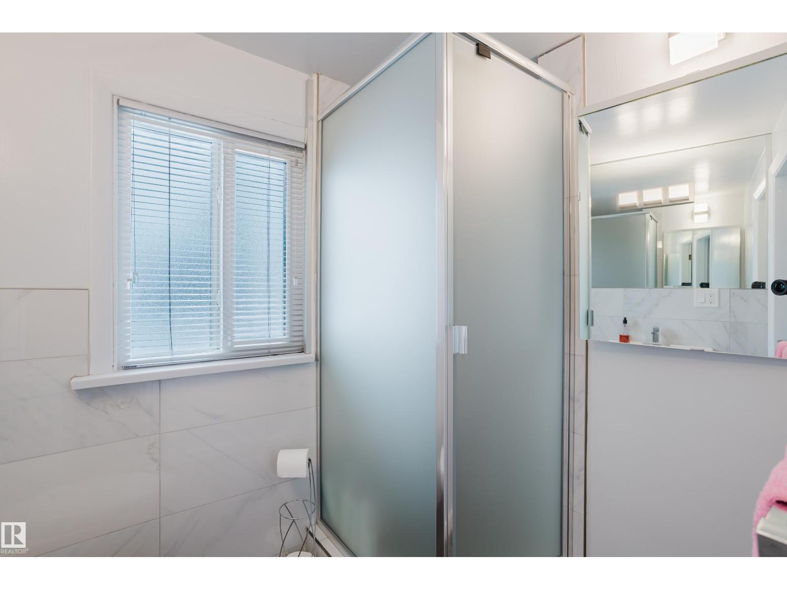 11708 130 St Nw, Edmonton, Alberta  T5J 1A1 - Photo 24 - E4469895