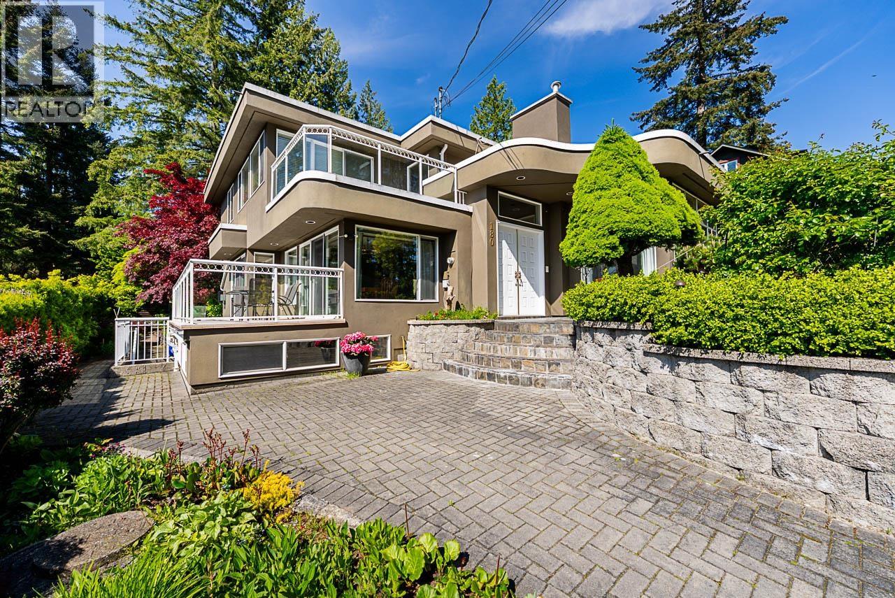 180 W OSBORNE ROAD, North Vancouver, British Columbia