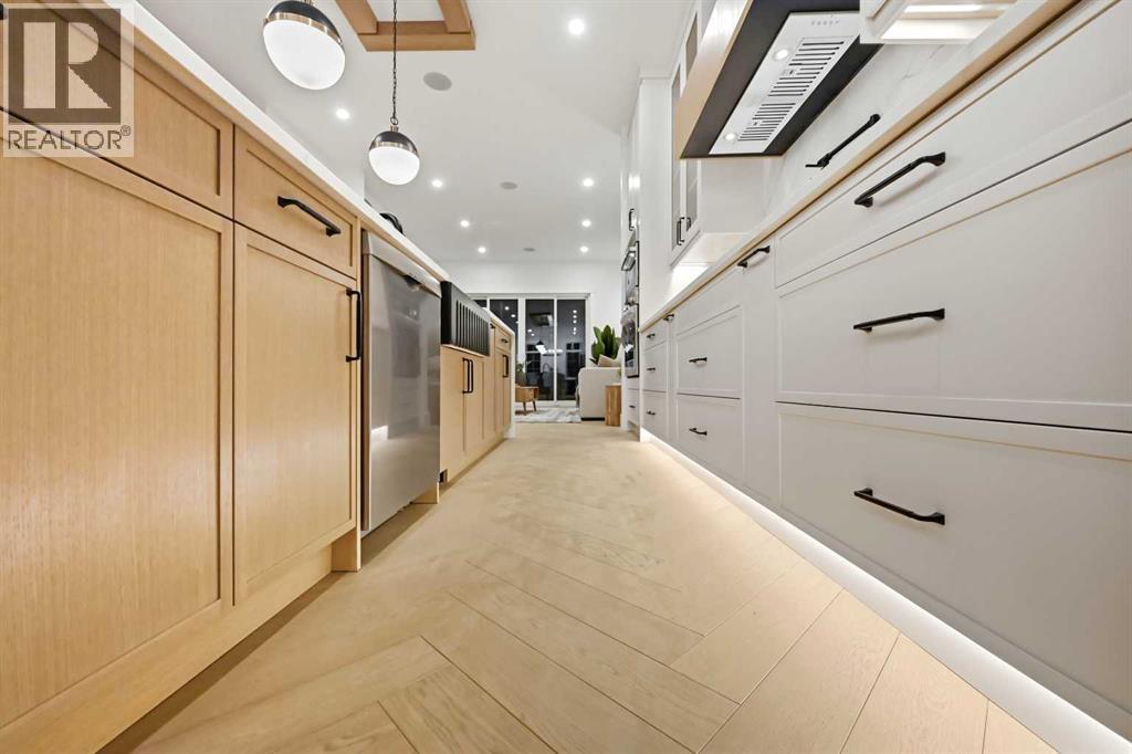 2019 21 Avenue Nw, Calgary, Alberta  T2M 1M9 - Photo 8 - A2278107