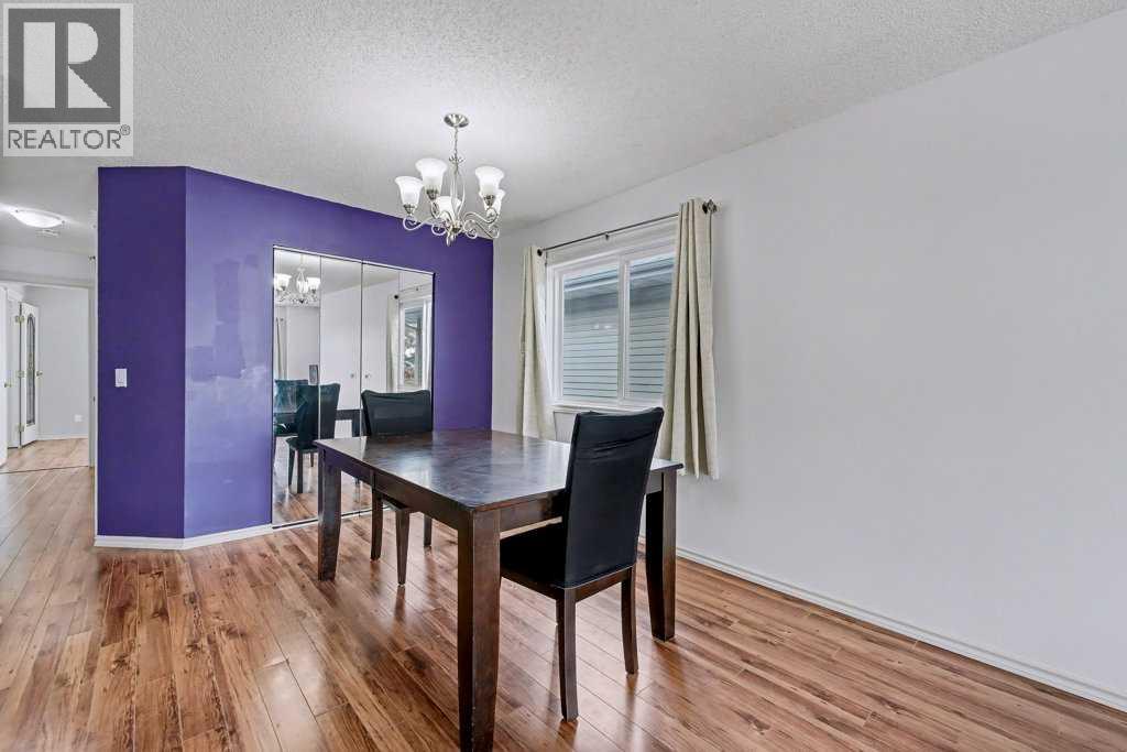 29 Erin Green Way Se, Calgary, Alberta  T2B 3C2 - Photo 6 - A2278541