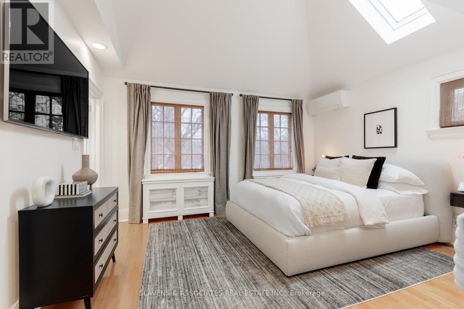 9 Elmsthorpe Avenue, Toronto, Ontario  M5P 2L5 - Photo 14 - C12692086