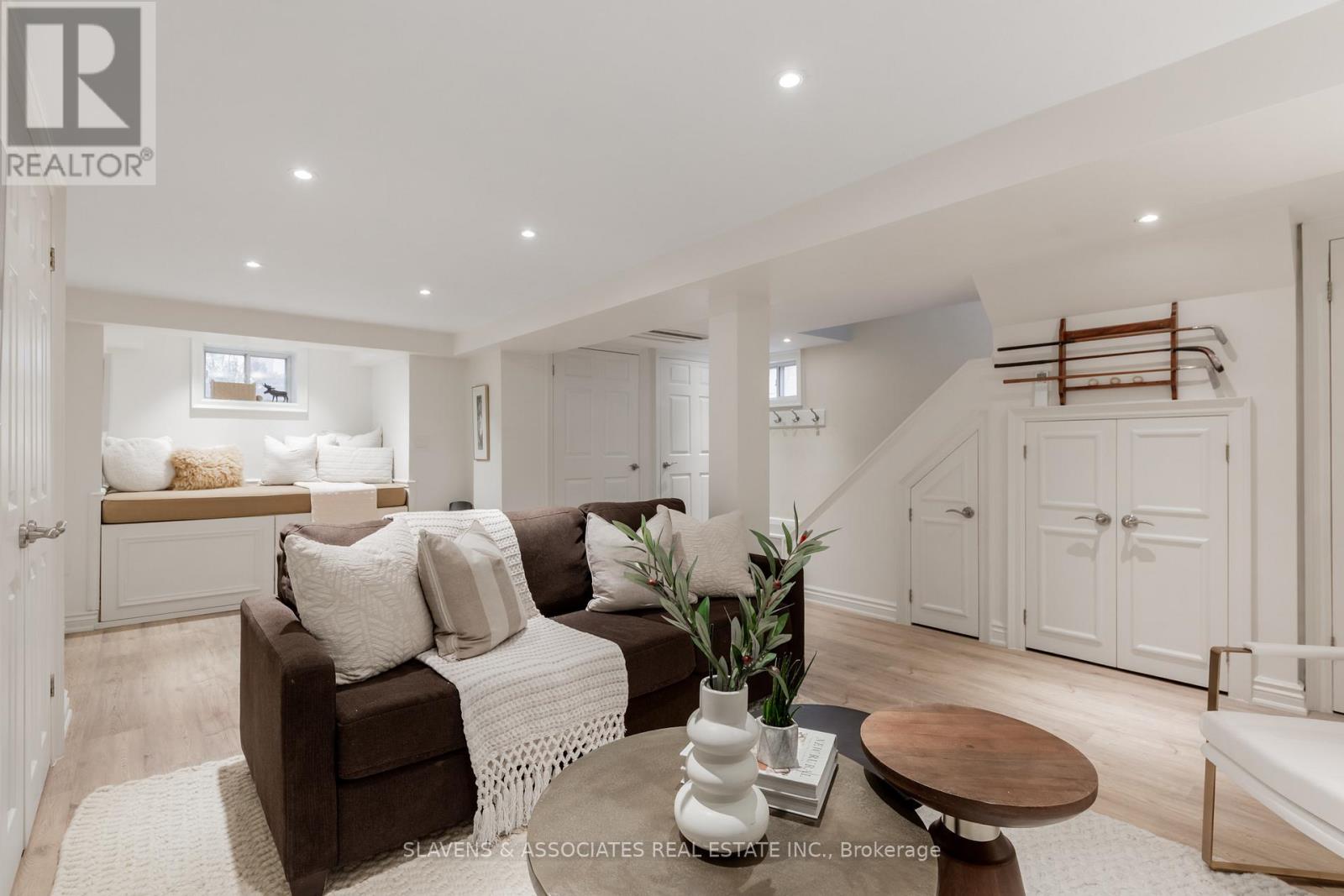 9 Elmsthorpe Avenue, Toronto, Ontario  M5P 2L5 - Photo 24 - C12692086