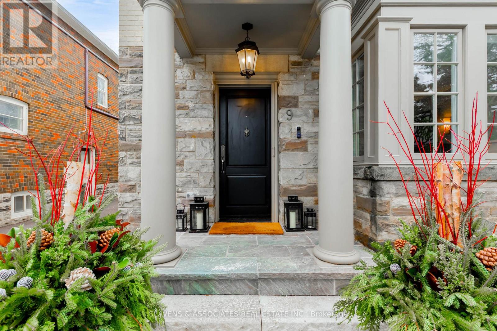 9 Elmsthorpe Avenue, Toronto, Ontario  M5P 2L5 - Photo 3 - C12692086