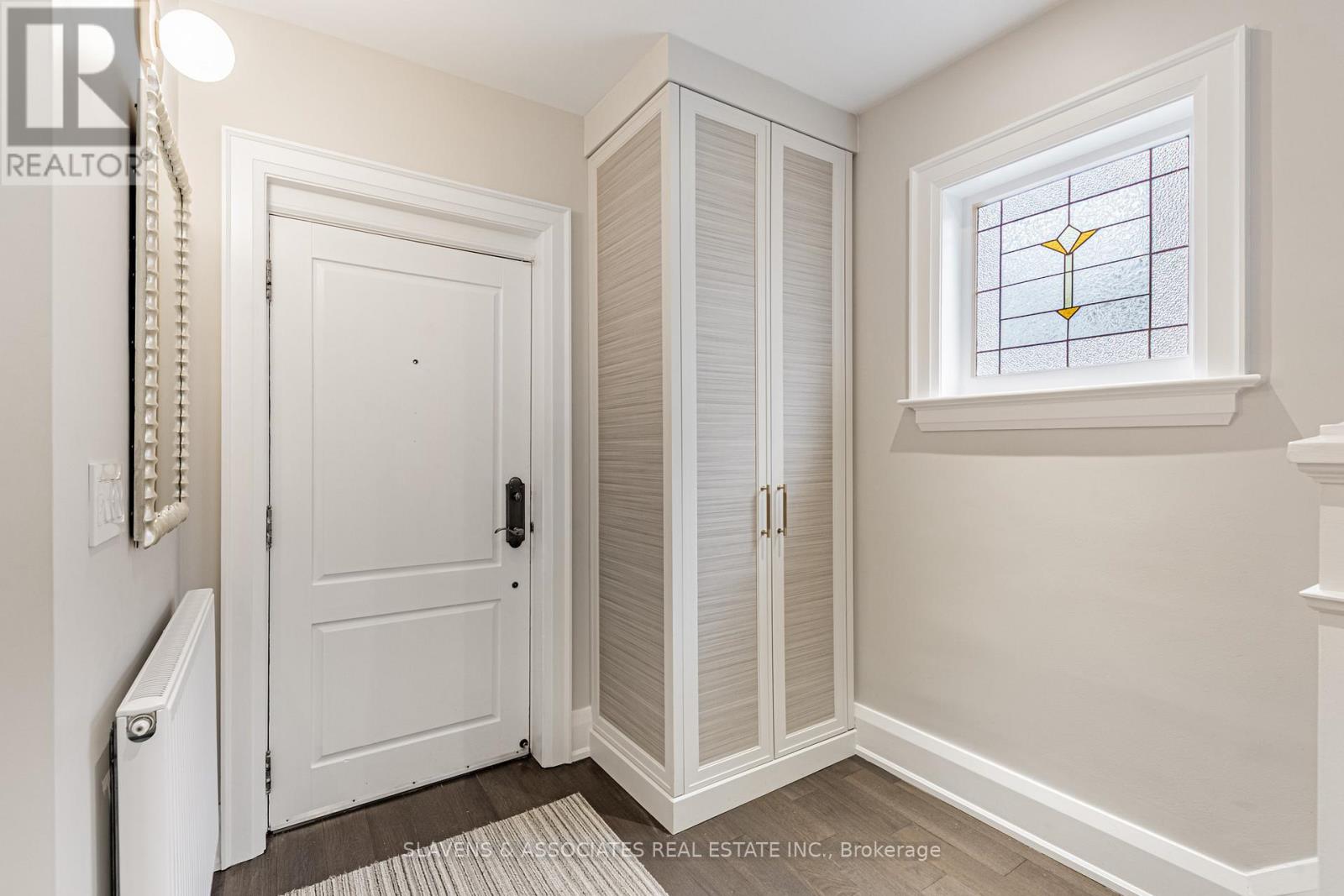 9 Elmsthorpe Avenue, Toronto, Ontario  M5P 2L5 - Photo 4 - C12692086