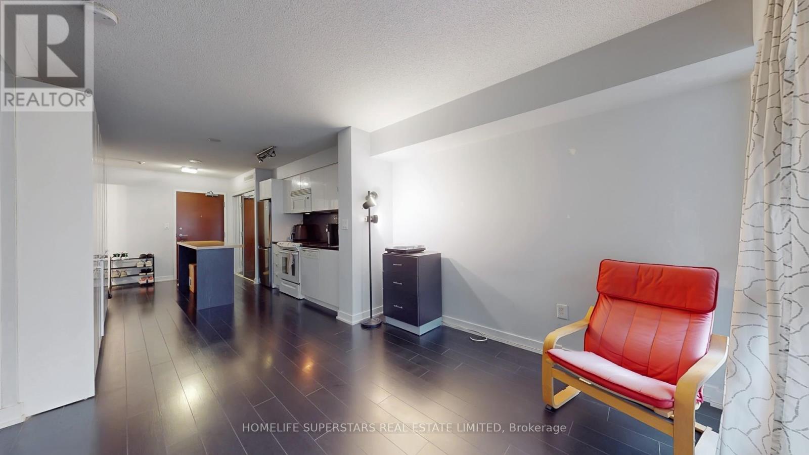 526 - 10 Capreol Court, Toronto, Ontario  M5V 4B3 - Photo 13 - C12692096