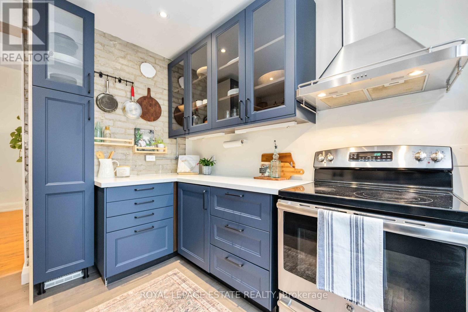 24 Hannaford Street, Toronto, Ontario  M4E 3G7 - Photo 13 - E12692116