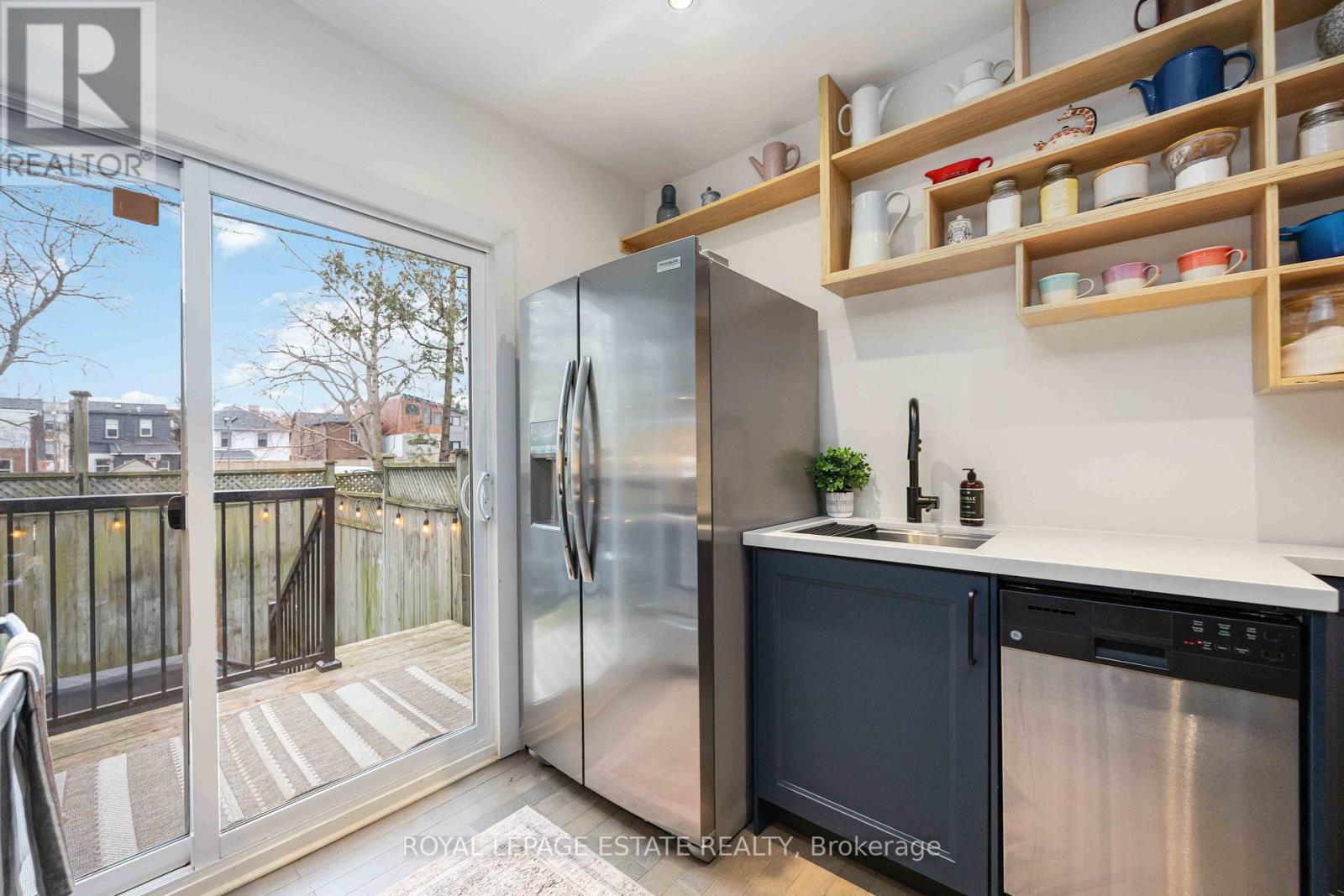 24 Hannaford Street, Toronto, Ontario  M4E 3G7 - Photo 15 - E12692116