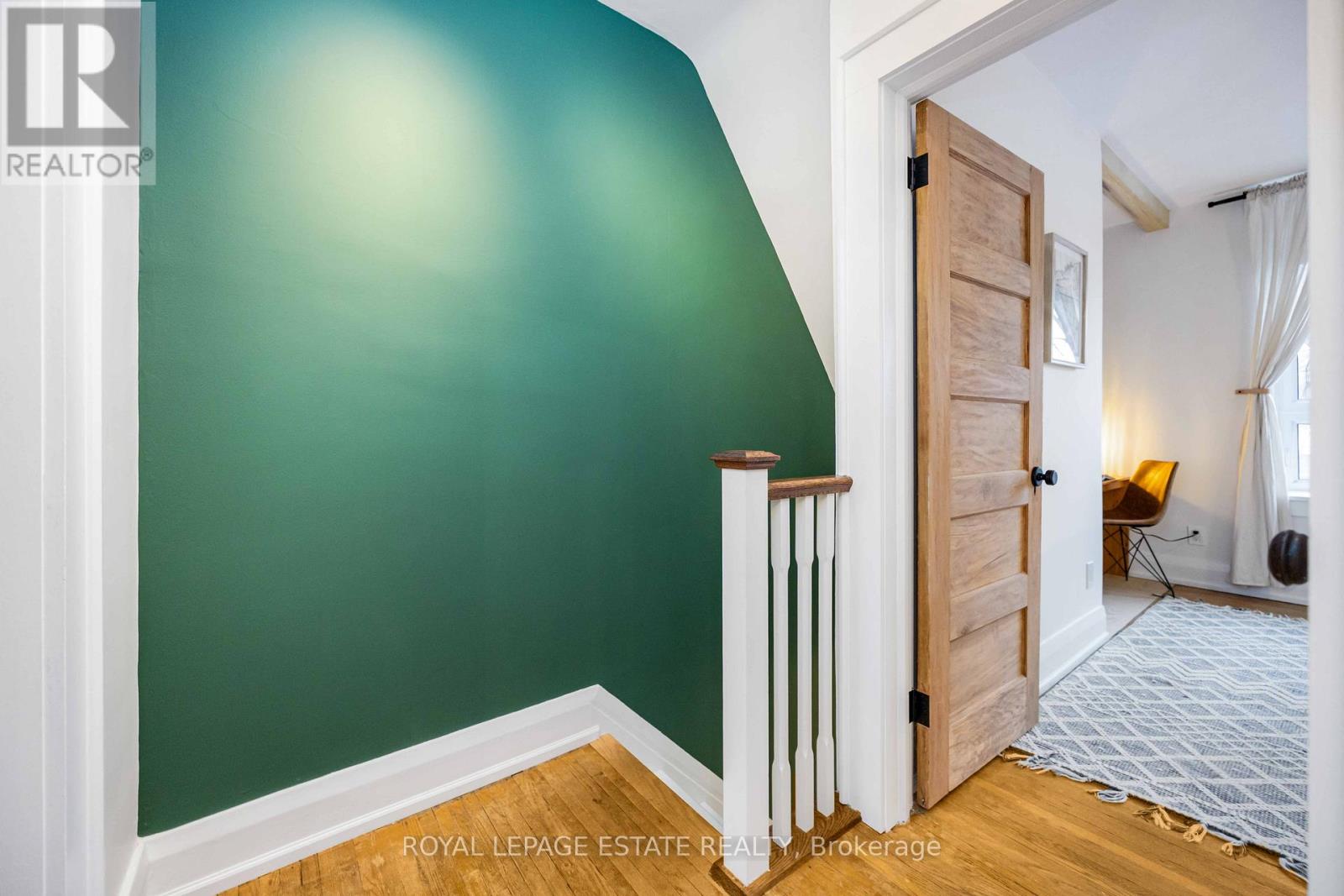 24 Hannaford Street, Toronto, Ontario  M4E 3G7 - Photo 18 - E12692116