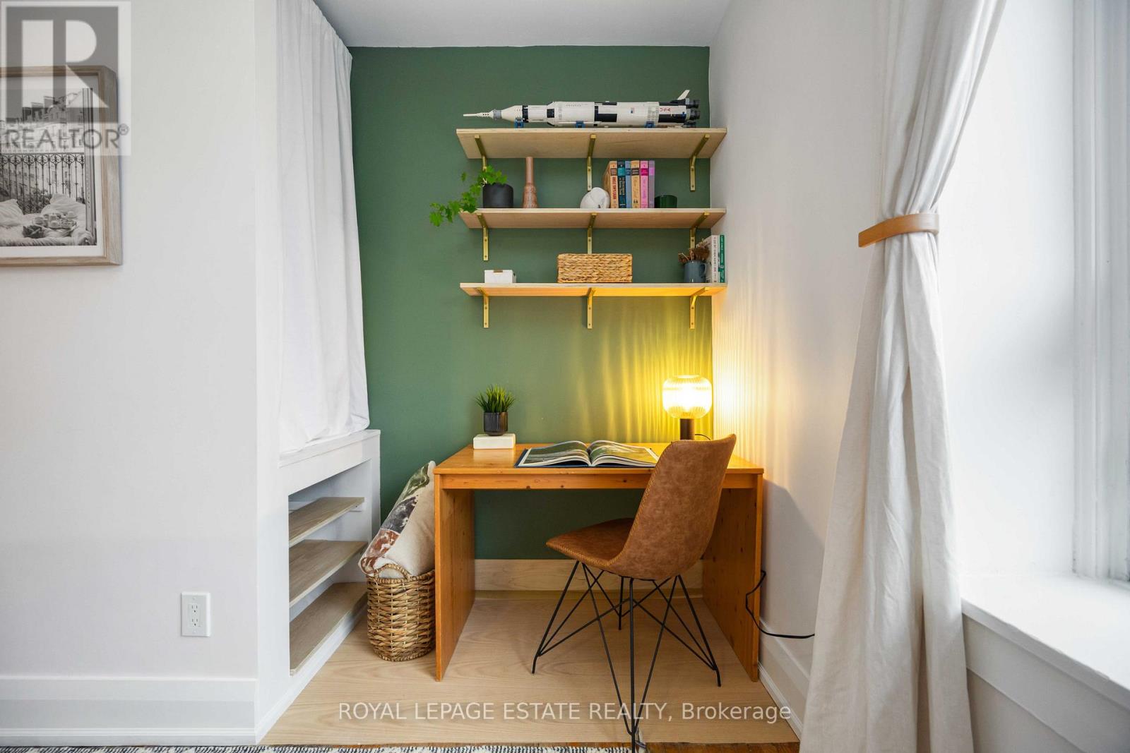 24 Hannaford Street, Toronto, Ontario  M4E 3G7 - Photo 23 - E12692116