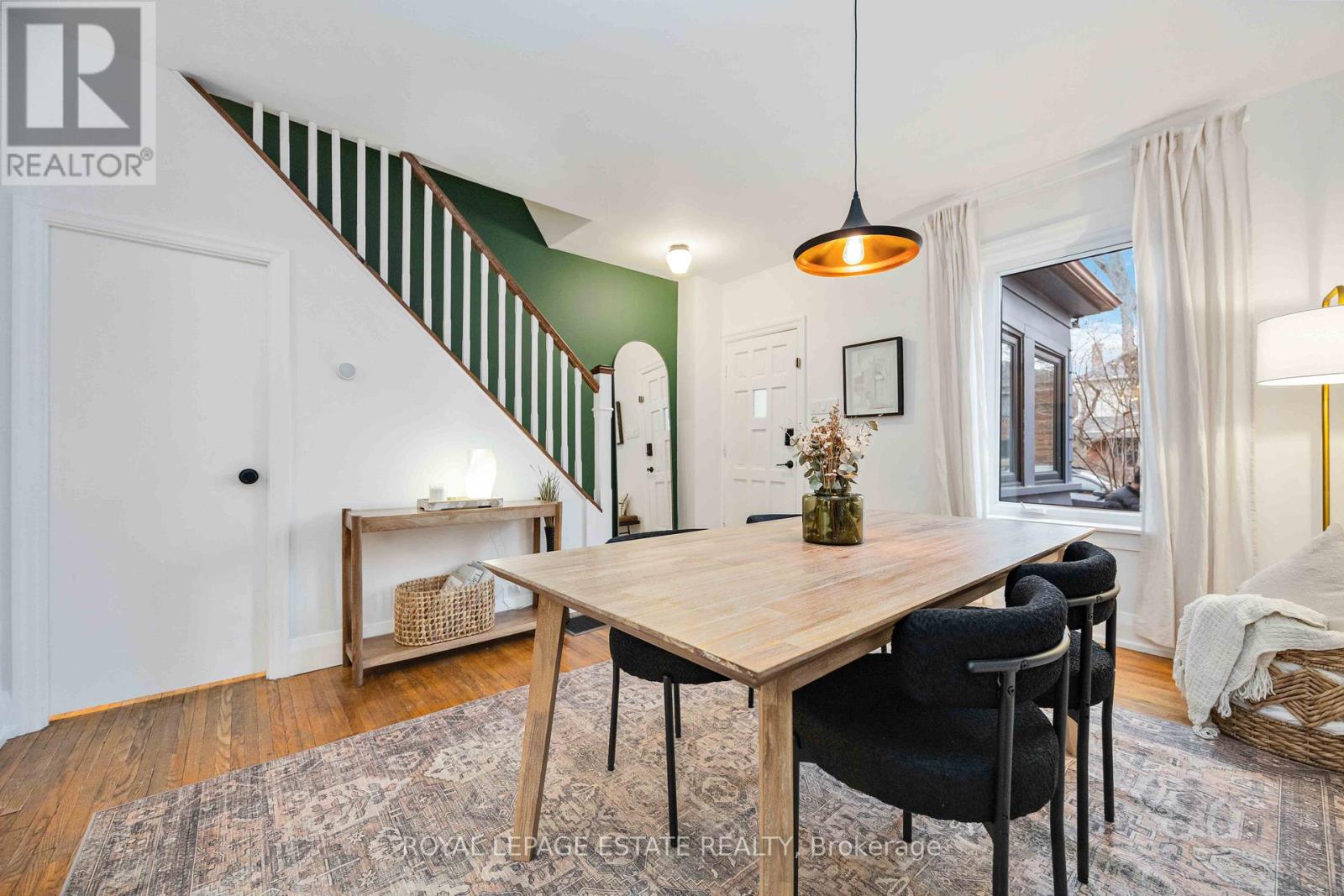 24 Hannaford Street, Toronto, Ontario  M4E 3G7 - Photo 5 - E12692116