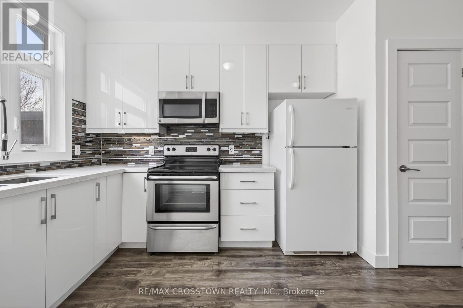 2 - 540 Essa Road, Barrie, Ontario  L4N 9E5 - Photo 16 - S12692134