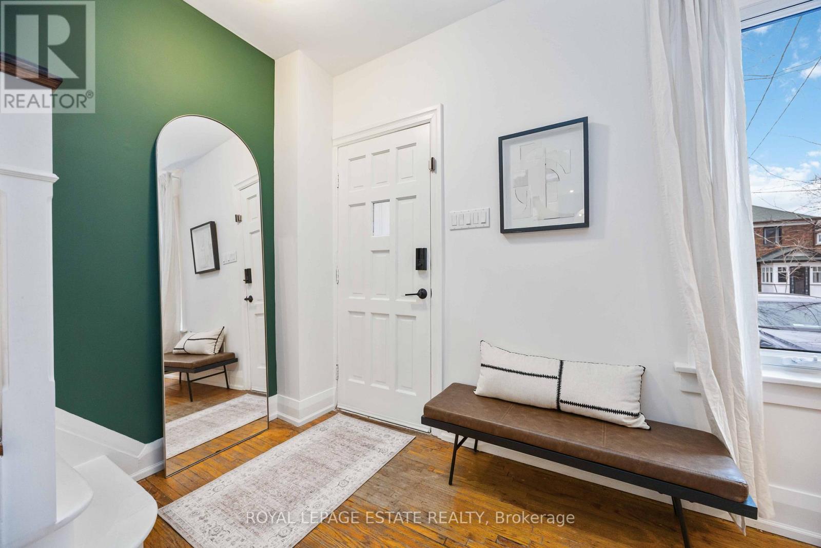 24 Hannaford Street, Toronto, Ontario  M4E 3G7 - Photo 3 - E12692116