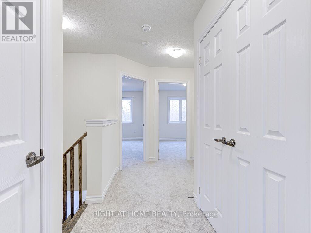 121 Scarletwood Street, Hamilton, Ontario  L8J 0K8 - Photo 29 - X12688118