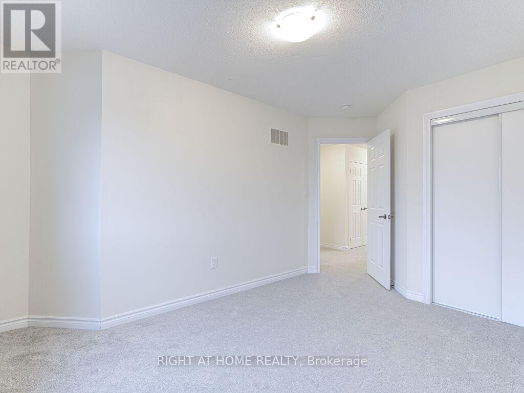 121 Scarletwood Street, Hamilton, Ontario  L8J 0K8 - Photo 38 - X12688118