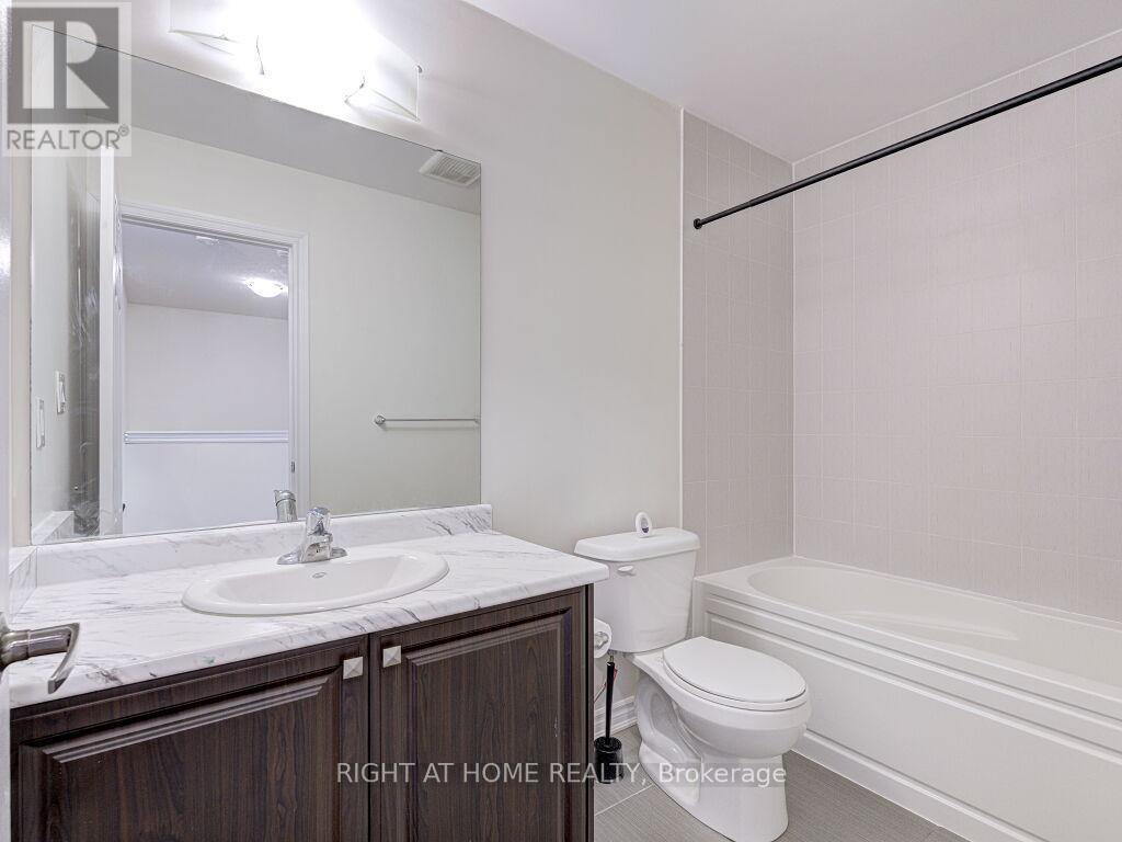 121 Scarletwood Street, Hamilton, Ontario  L8J 0K8 - Photo 40 - X12688118