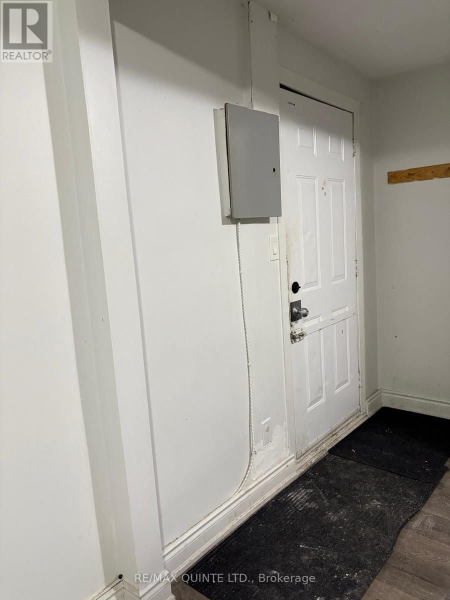 1 - 284 Front Street, Quinte West, Ontario  K8V 4P5 - Photo 3 - X12692122