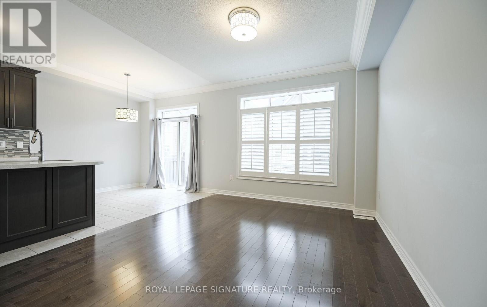 350 Leadwood Gate, Oakville, Ontario  L6M 4M2 - Photo 10 - W12692070