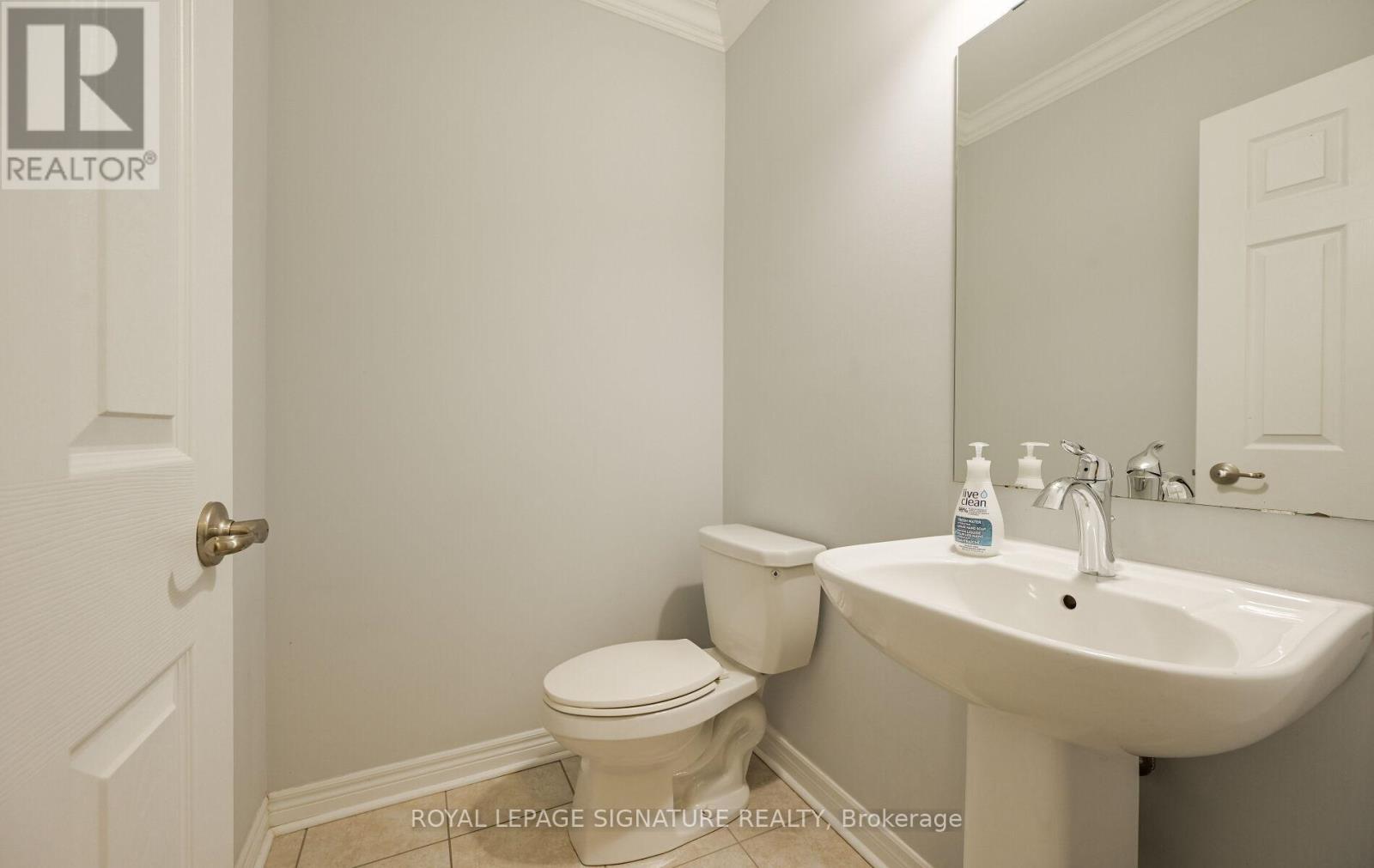 350 Leadwood Gate, Oakville, Ontario  L6M 4M2 - Photo 16 - W12692070