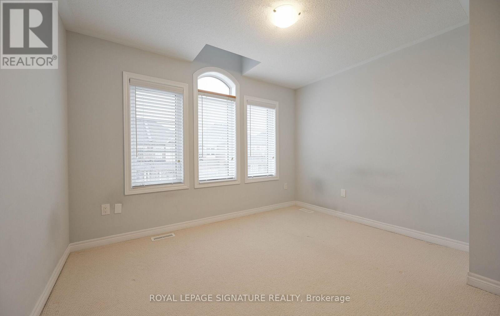 350 Leadwood Gate, Oakville, Ontario  L6M 4M2 - Photo 27 - W12692070