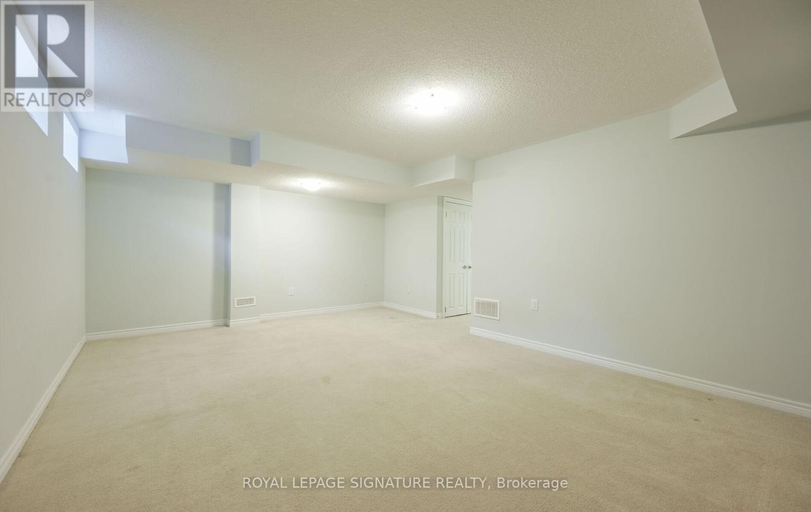 350 Leadwood Gate, Oakville, Ontario  L6M 4M2 - Photo 39 - W12692070