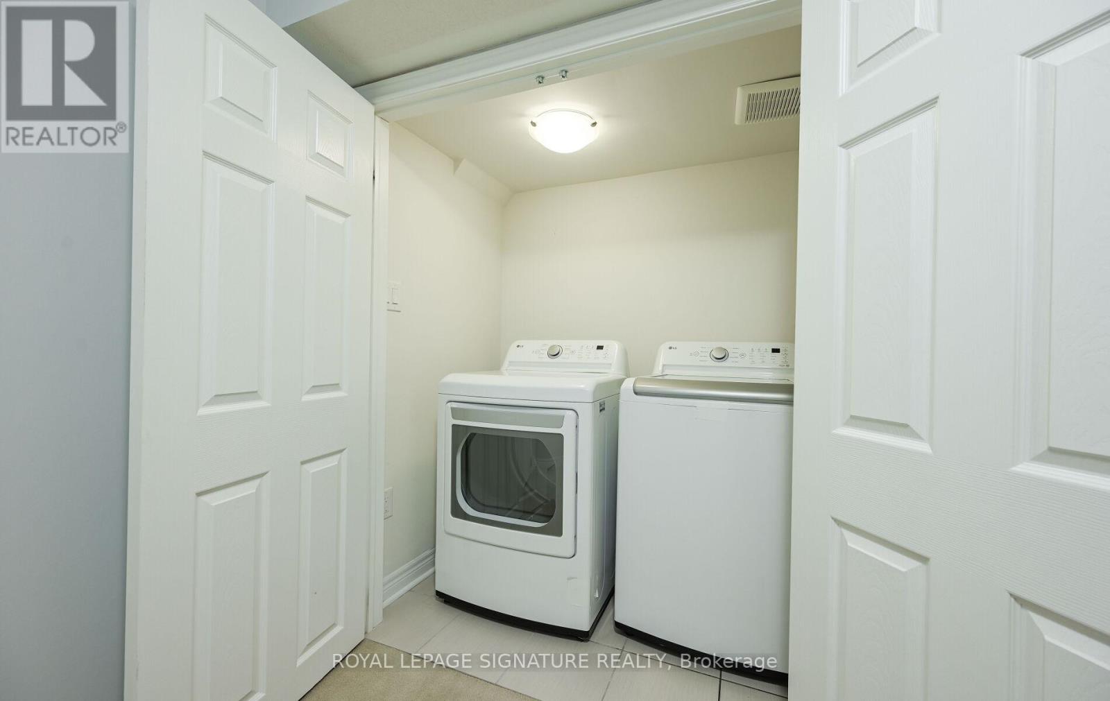 350 Leadwood Gate, Oakville, Ontario  L6M 4M2 - Photo 43 - W12692070