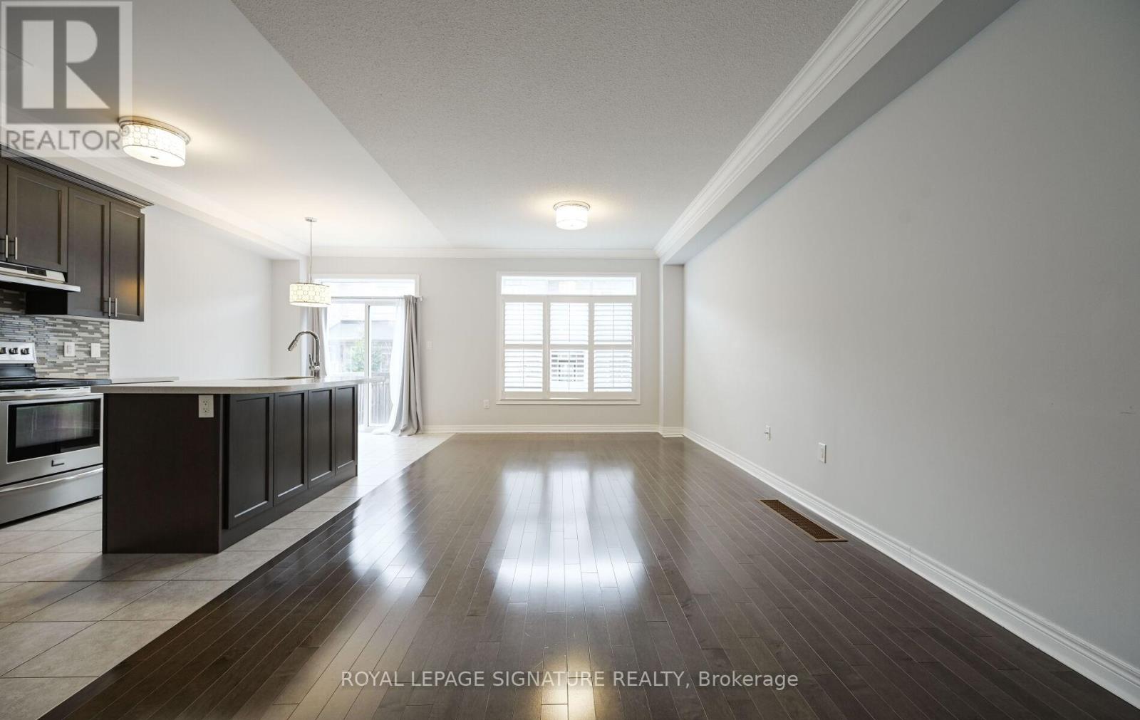 350 Leadwood Gate, Oakville, Ontario  L6M 4M2 - Photo 6 - W12692070