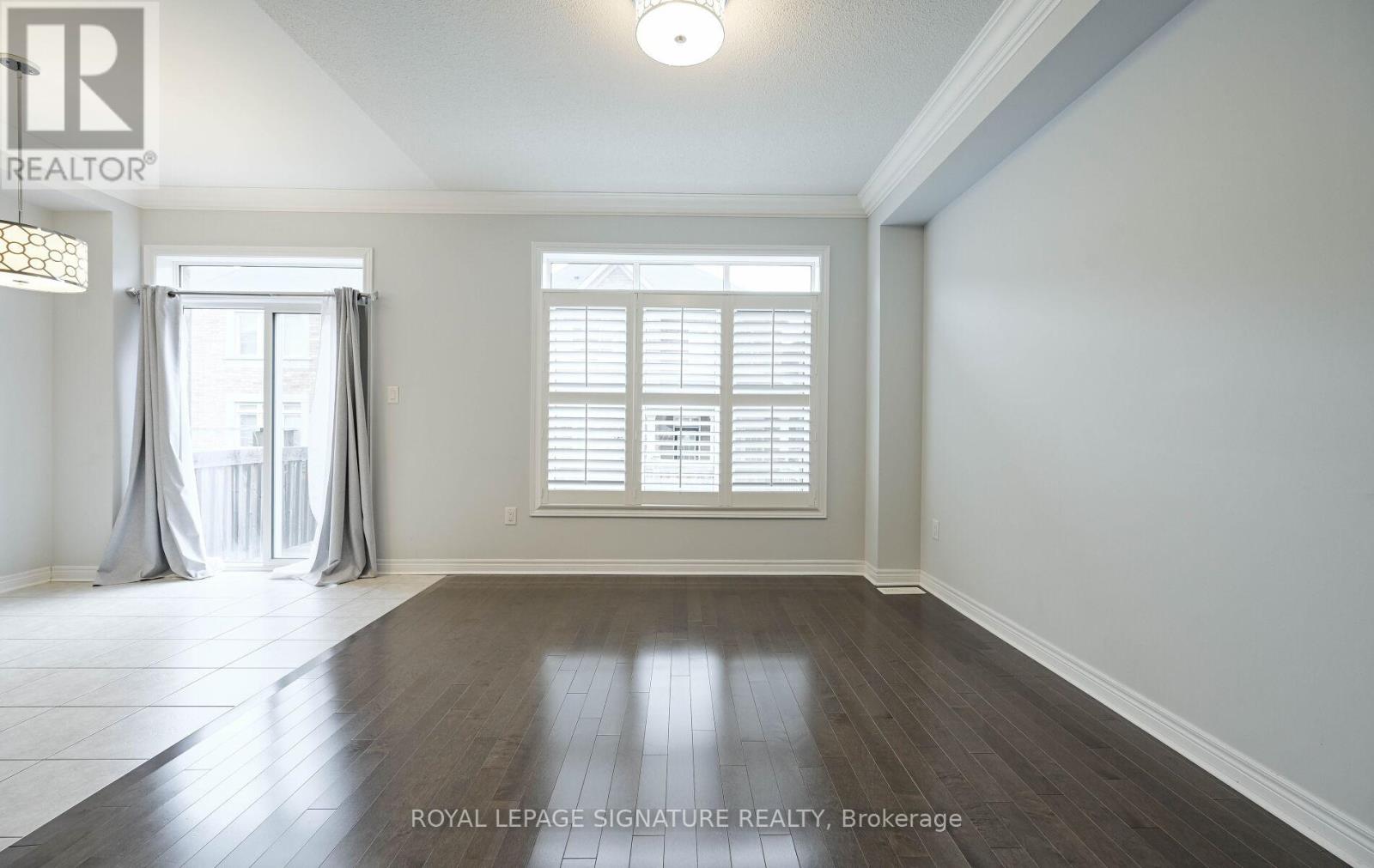 350 Leadwood Gate, Oakville, Ontario  L6M 4M2 - Photo 8 - W12692070