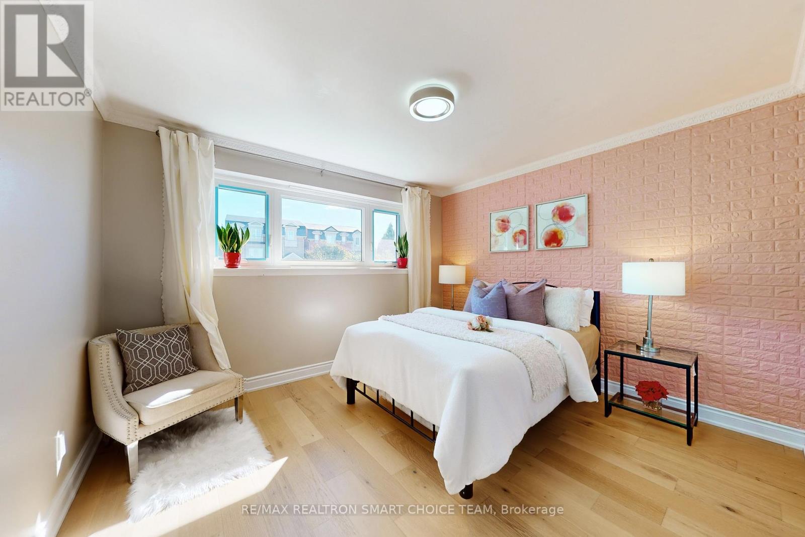 16 Frith Road, Toronto, Ontario  M3N 1G1 - Photo 14 - W12692074