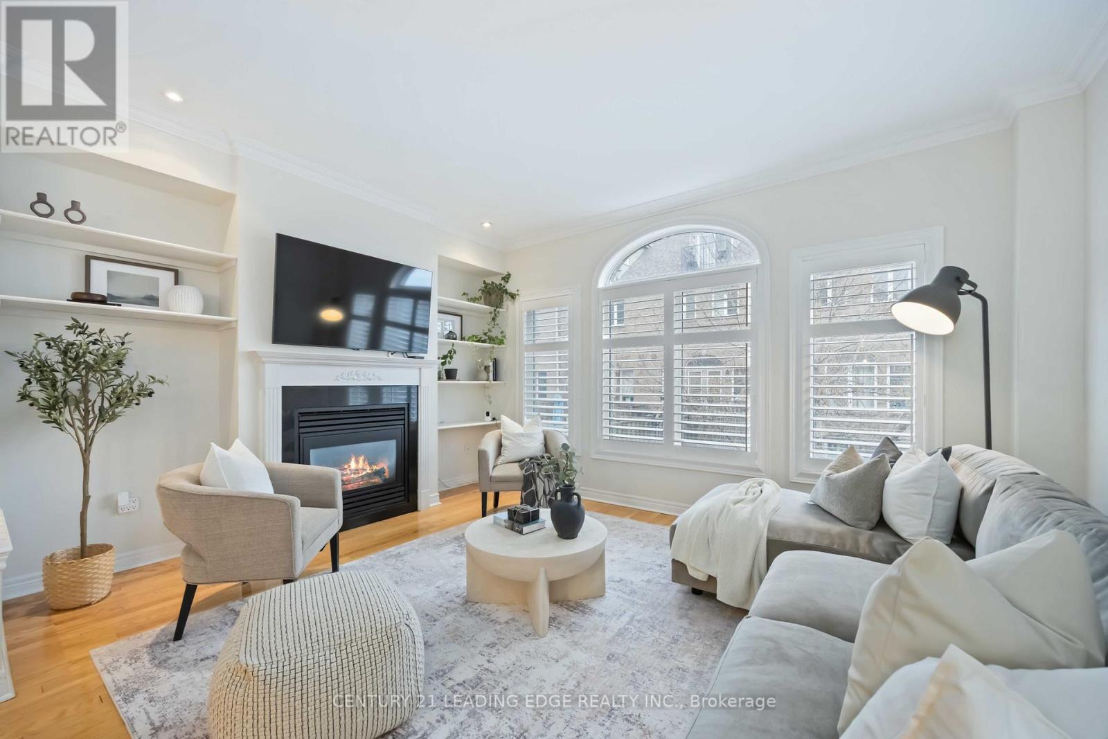 57 - 50 San Remo Terrace, Toronto, Ontario  M8Z 6C6 - Photo 11 - W12692078