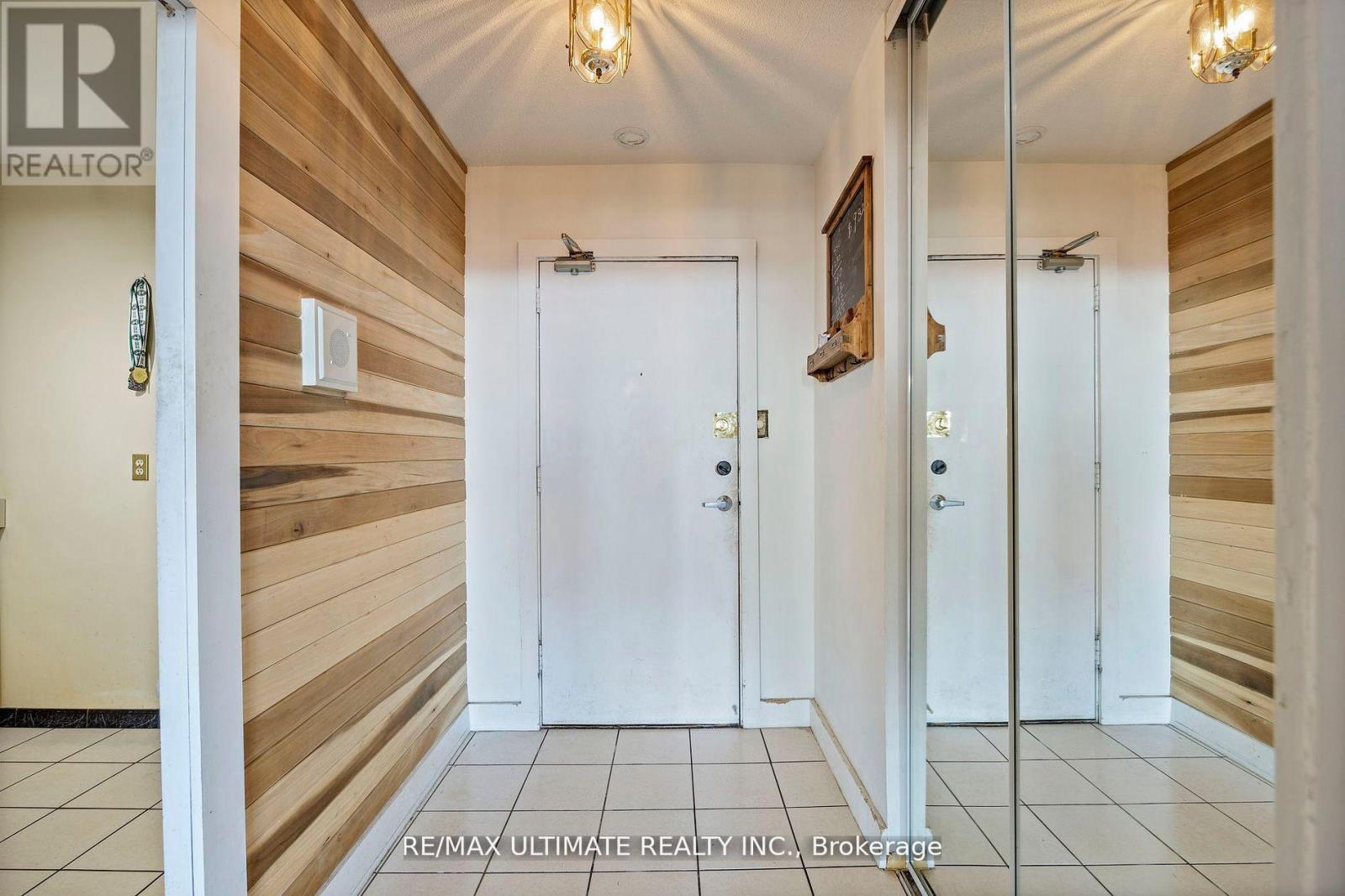 #1807 - 85 Emmett Avenue S, Toronto, Ontario  M6M 5A2 - Photo 4 - W12692082