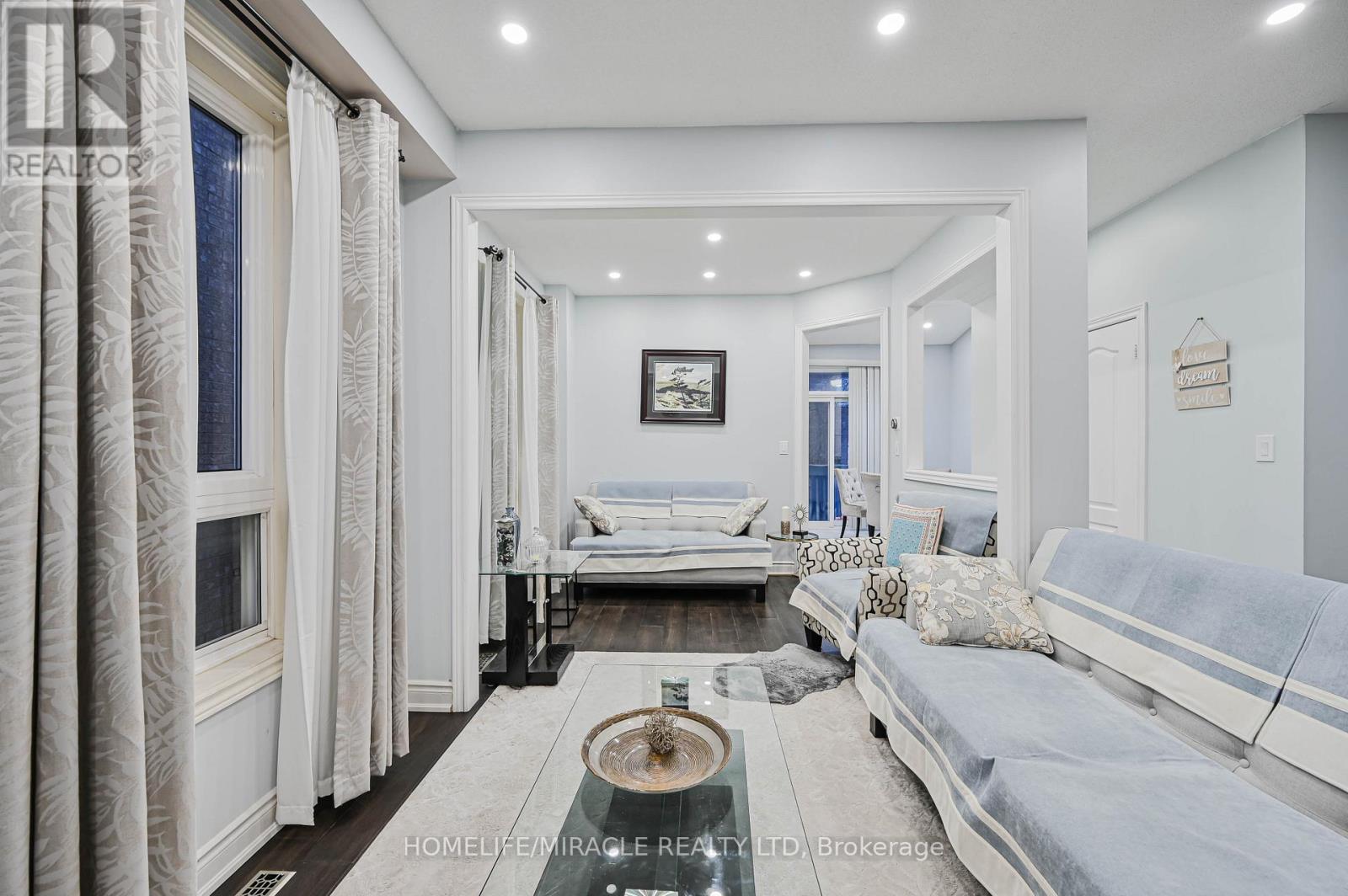 3420 Fountain Park Avenue, Mississauga, Ontario  L5M 7E3 - Photo 10 - W12692092