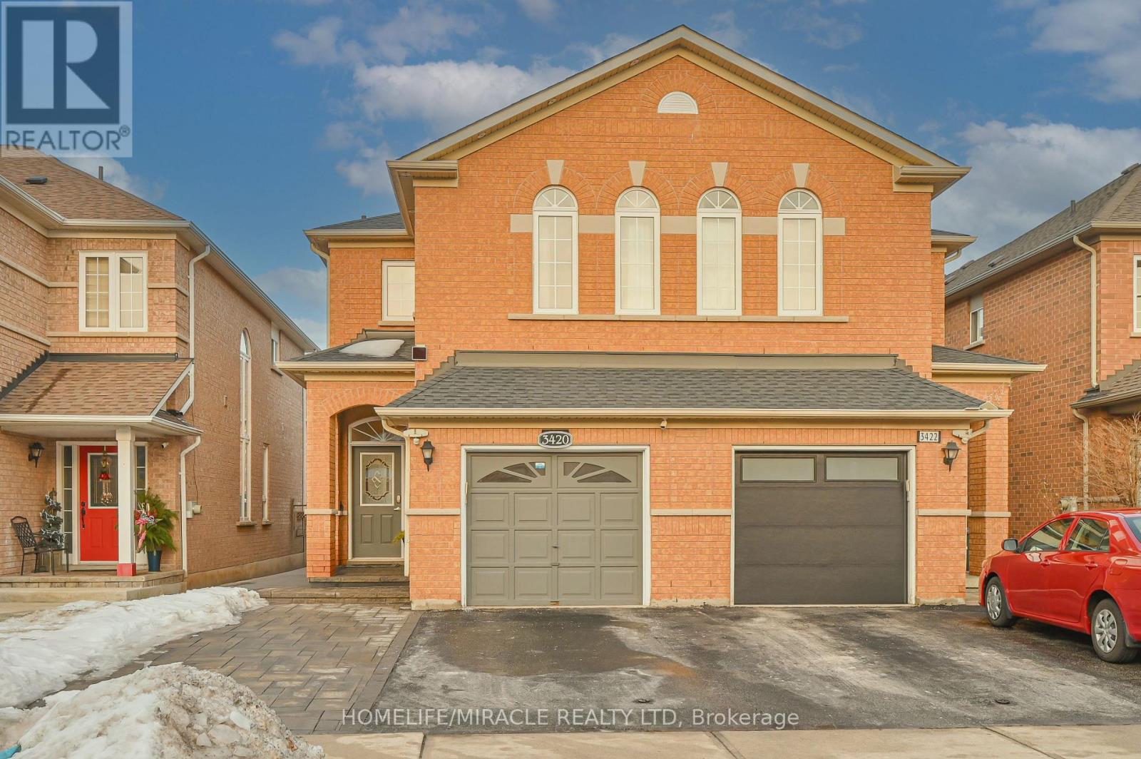 3420 Fountain Park Avenue, Mississauga, Ontario  L5M 7E3 - Photo 3 - W12692092