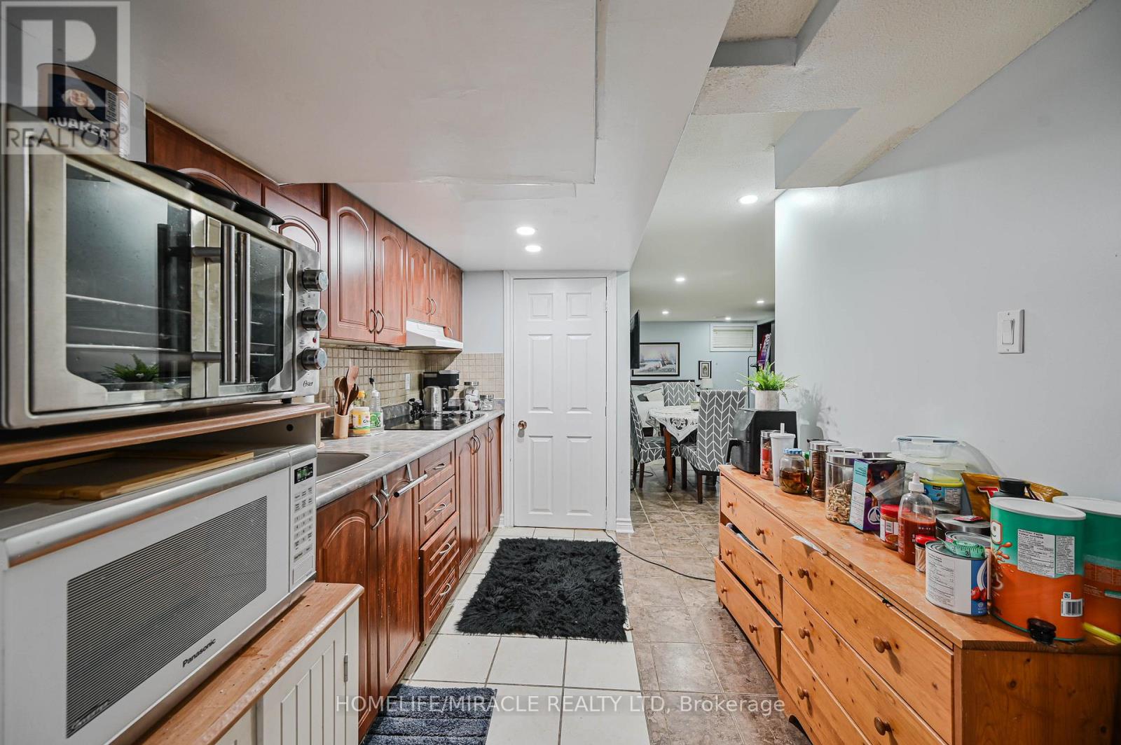 3420 Fountain Park Avenue, Mississauga, Ontario  L5M 7E3 - Photo 48 - W12692092