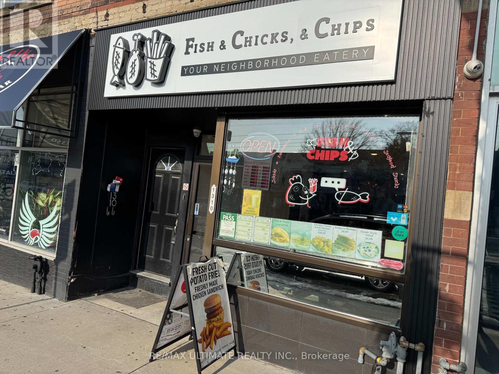 1310 St Clair Avenue W, Toronto, Ontario  M6E 1C1 - Photo 1 - W12692124