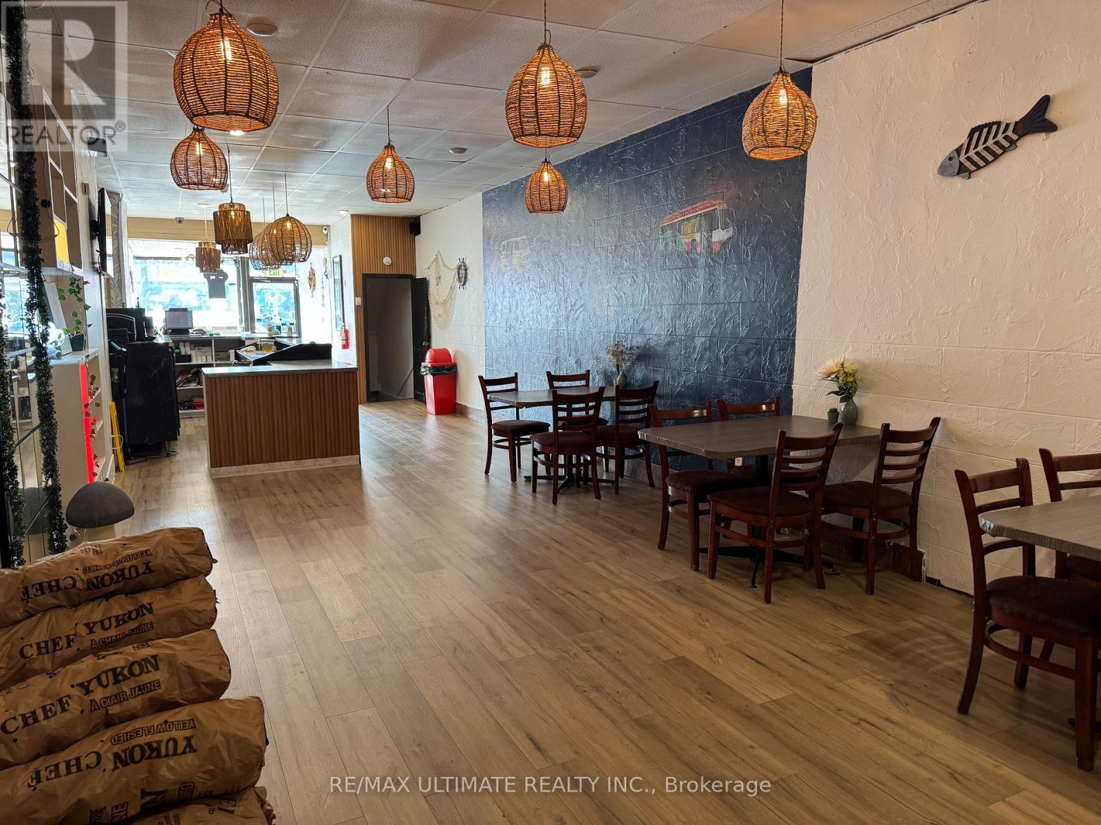 1310 St Clair Avenue W, Toronto, Ontario  M6E 1C1 - Photo 4 - W12692124